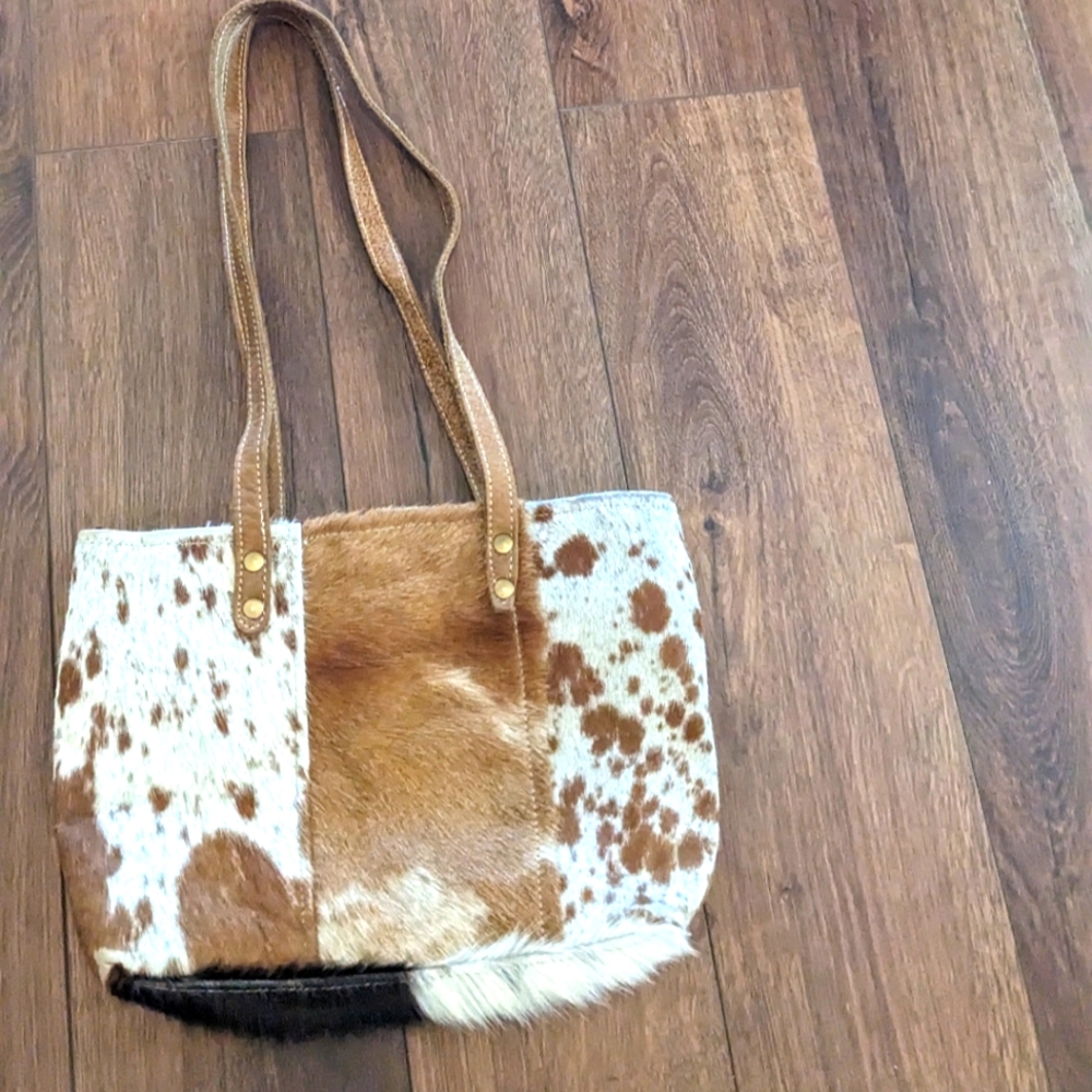 Myra Brown and white bag
